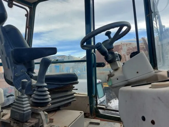 1#7975 Terna gommata Palazzani e Sollevatore con forche Manitou