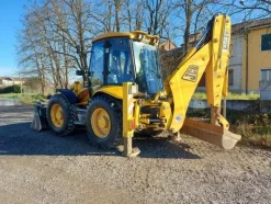 16#6932 Terna JCB