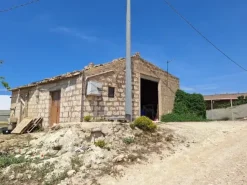 #23567 Terreni agricoli con serre e fabbricati rurali ad Acate
