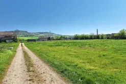 #23510 Terreni agricoli di 105.216 mq