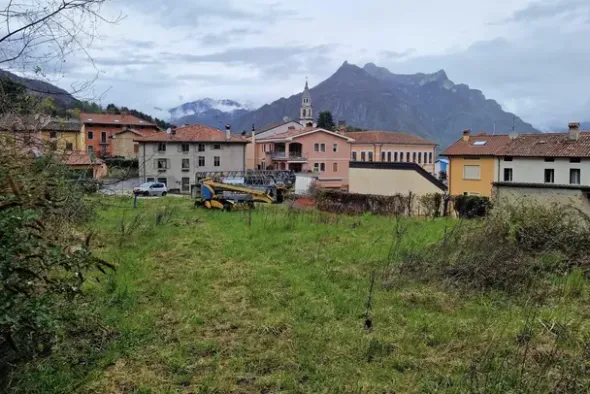 #20586 Terreni edificabili a destinazione residenziale