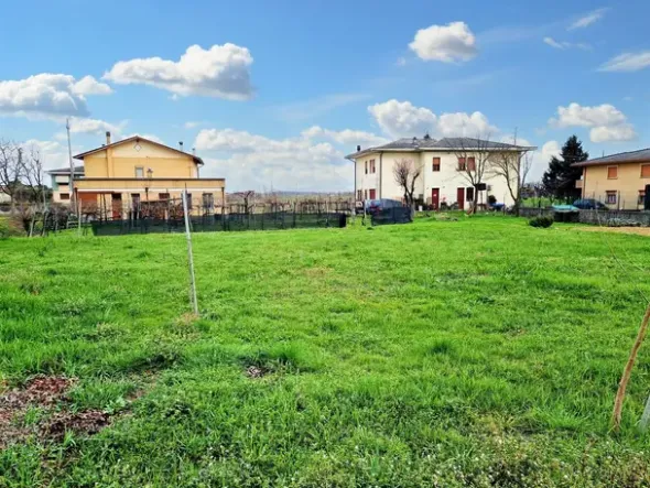 #20332 Terreni edificabili residenziali di 5.900 mq
