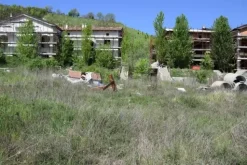 #4502 Terreni edificabili residenziali di 3.275 mq e posti auto