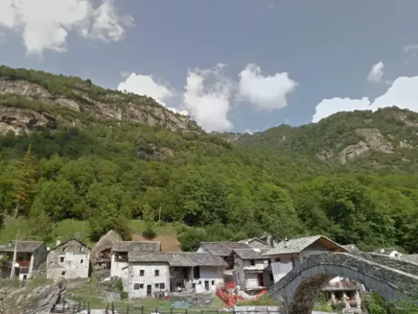 #23734 Terreni montani e fabbricati rurali