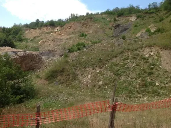 #16182 Terreno adibito a cava di estrazione