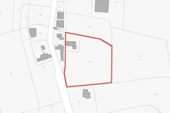 #24328 Terreno agricolo con manufatto precario ad uso deposito