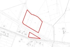 #23067 Terreno agricolo di 30.282 mq