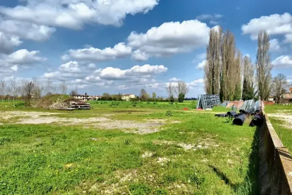 #23392 Terreno agricolo e residenziale di 10.978 mq