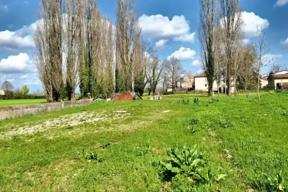 #23392 Terreno agricolo e residenziale di 10.978 mq