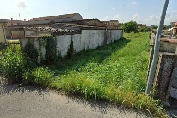 #26112 Terreno edificabile a carattere residenziale