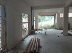 #14605 Terreno edificabile con edificio residenziale in costruzione