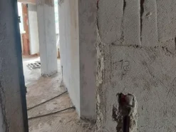 #14605 Terreno edificabile con edificio residenziale in costruzione
