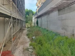 #14605 Terreno edificabile con edificio residenziale in costruzione