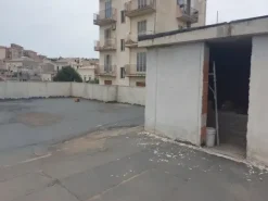 #14605 Terreno edificabile con edificio residenziale in costruzione
