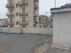 #14605 Terreno edificabile con edificio residenziale in costruzione