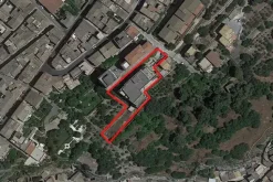 #14605 Terreno edificabile con edificio residenziale in costruzione