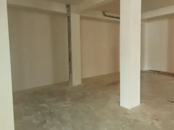 #14605 Terreno edificabile con edificio residenziale in costruzione