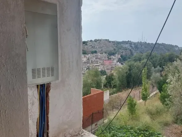 #14605 Terreno edificabile con edificio residenziale in costruzione