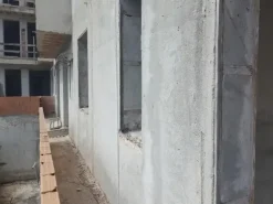 #14605 Terreno edificabile con edificio residenziale in costruzione
