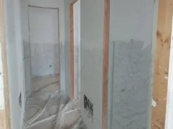 #14605 Terreno edificabile con edificio residenziale in costruzione