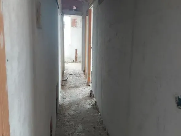#14605 Terreno edificabile con edificio residenziale in costruzione