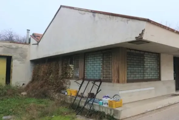 #9402 Terreno edificabile con sovrastante ex fabbricato artigianale