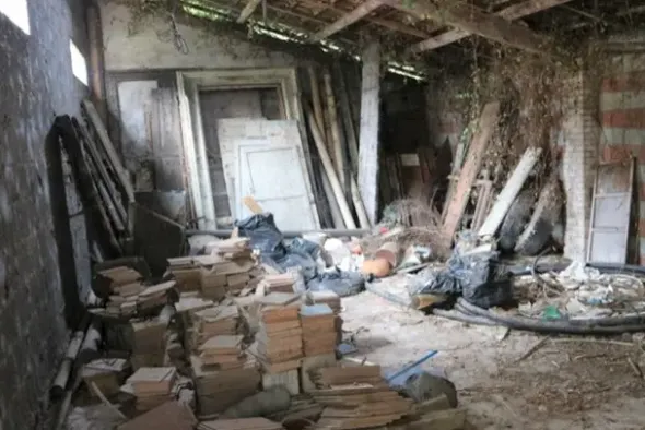 #9402 Terreno edificabile con sovrastante ex fabbricato artigianale