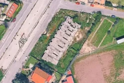 #2537700 Terreno edificabile con villette in costruzione