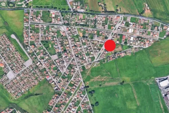 #2537700 Terreno edificabile con villette in costruzione