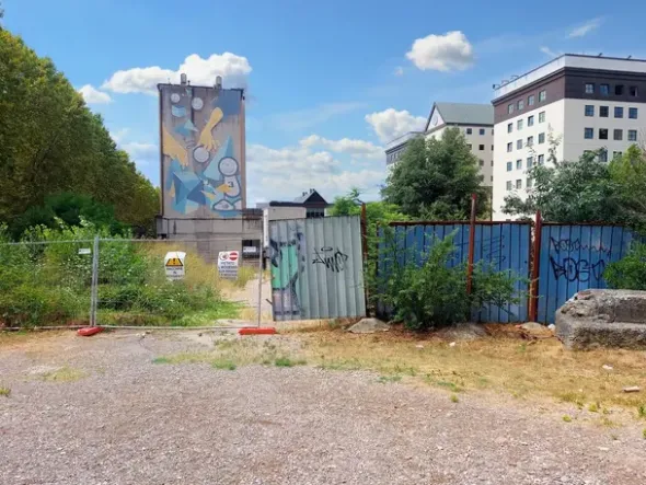 #21621 Terreno edificabile direzionale di 2.700 mq