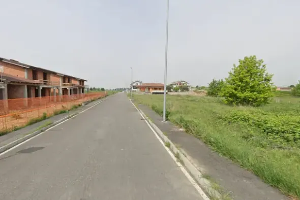 #22793 Terreno edificabile residenziale di 1.606 mq