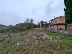 #2537483 Terreno edificabile residenziale di 1.488 mq