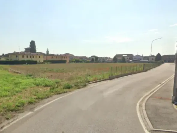 #26202 Terreno edificabile residenziale di 8.250 mq