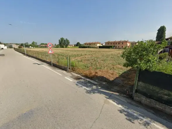 #26202 Terreno edificabile residenziale di 8.250 mq