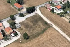 #13777 Terreno in zona di completamento residenziale