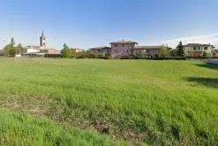 #22650 Terreno parzialmente edificabile di 2248 mq