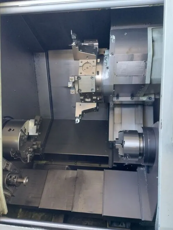 8#8076 Torni CNC Biglia B.501/YS/8