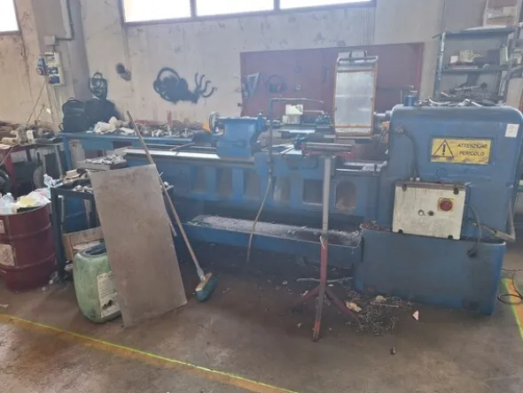 9#8413 Tornio a mandrino 200x1500