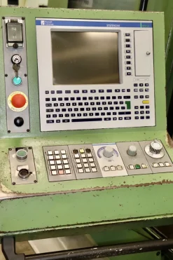 TORNIO CNC