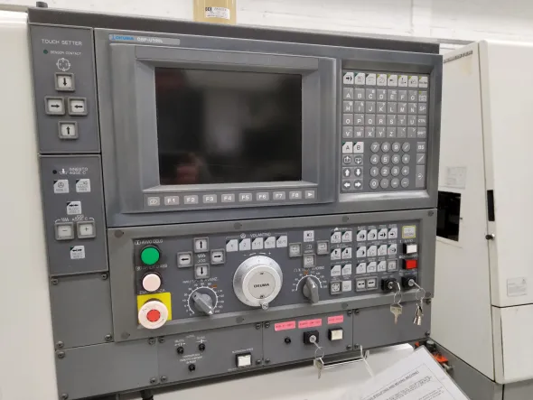 Tornio CNC usato OKUMA LB 300 M