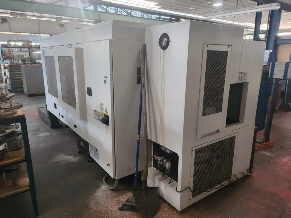 Tornio CNC usato TAKISAWA LA300 M