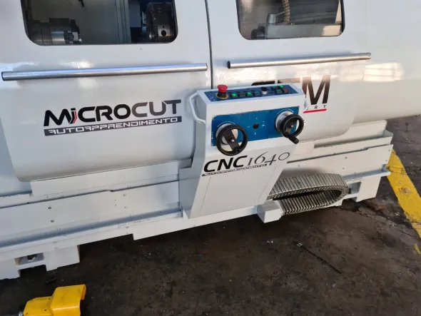 TORNIO MICRO CUT CNC 1640AUTOAPPRENDIMENTO CNC