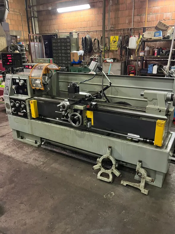 Tornio parallelo 1500x205 usato