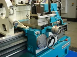 Torni parallelo di nuova costruzione