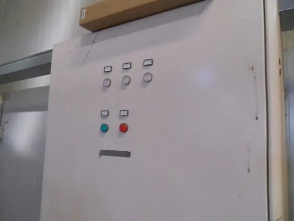 7#4851 Torre di raffreddamento Thermac e cavi elettrici