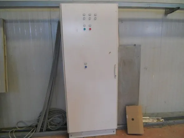 7#4851 Torre di raffreddamento Thermac e cavi elettrici