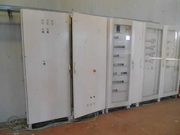 7#4851 Torre di raffreddamento Thermac e cavi elettrici
