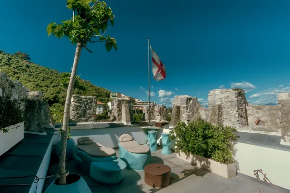 Torre unica al mondo del 1161 a Portovenere