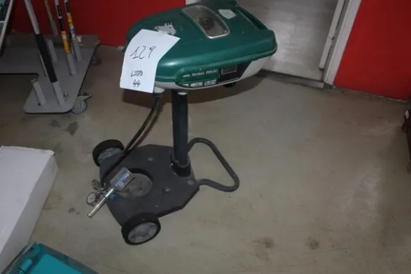 44#5817 Tosaerba Honda e trappola per zanzare Warrior