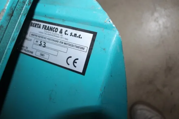 44#5817 Tosaerba Honda e trappola per zanzare Warrior